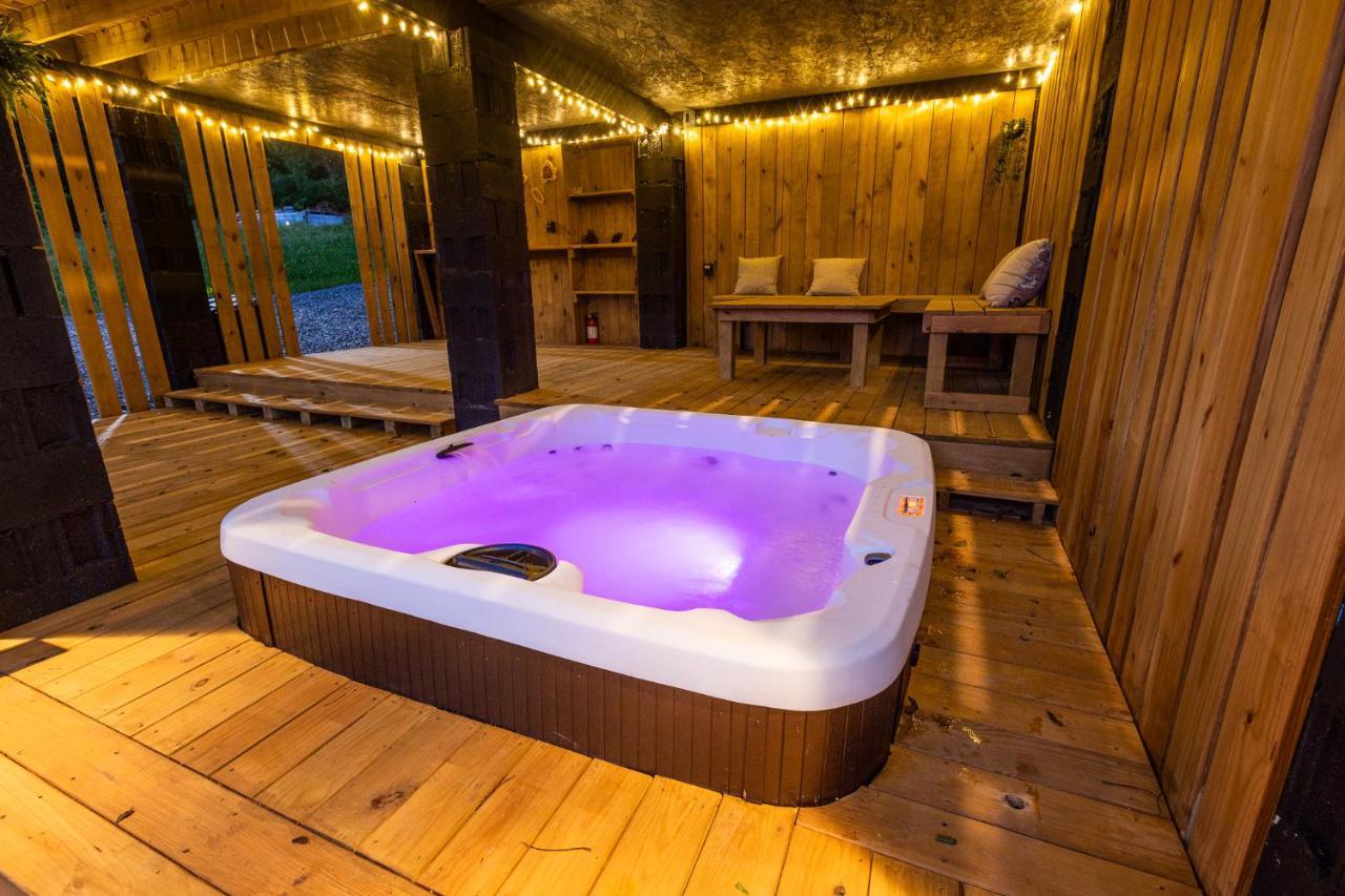 Valhalla Cabins Aframes With Hot Tubs & Sauna Cosby Kültér fotó